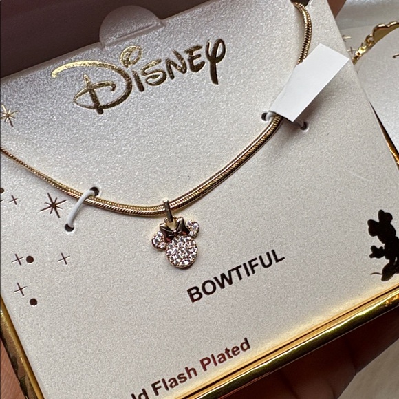 Disney Bowtiful Gold Plated Set - Picture 2 of 3